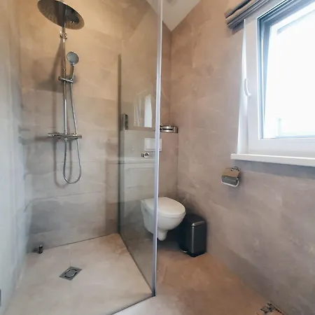 Sesiu Vilos @ Kunigiskes Apartament *