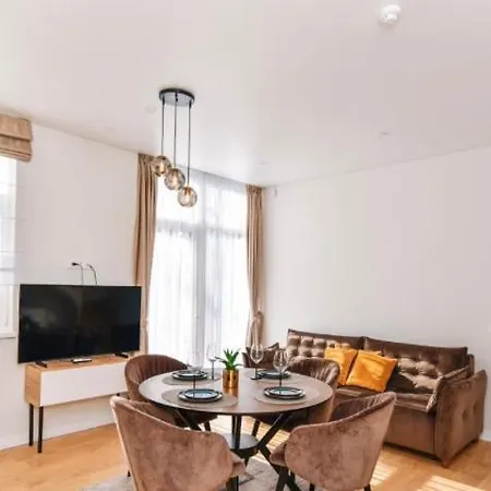 Sesiu Vilos @ Kunigiskes Apartament *
